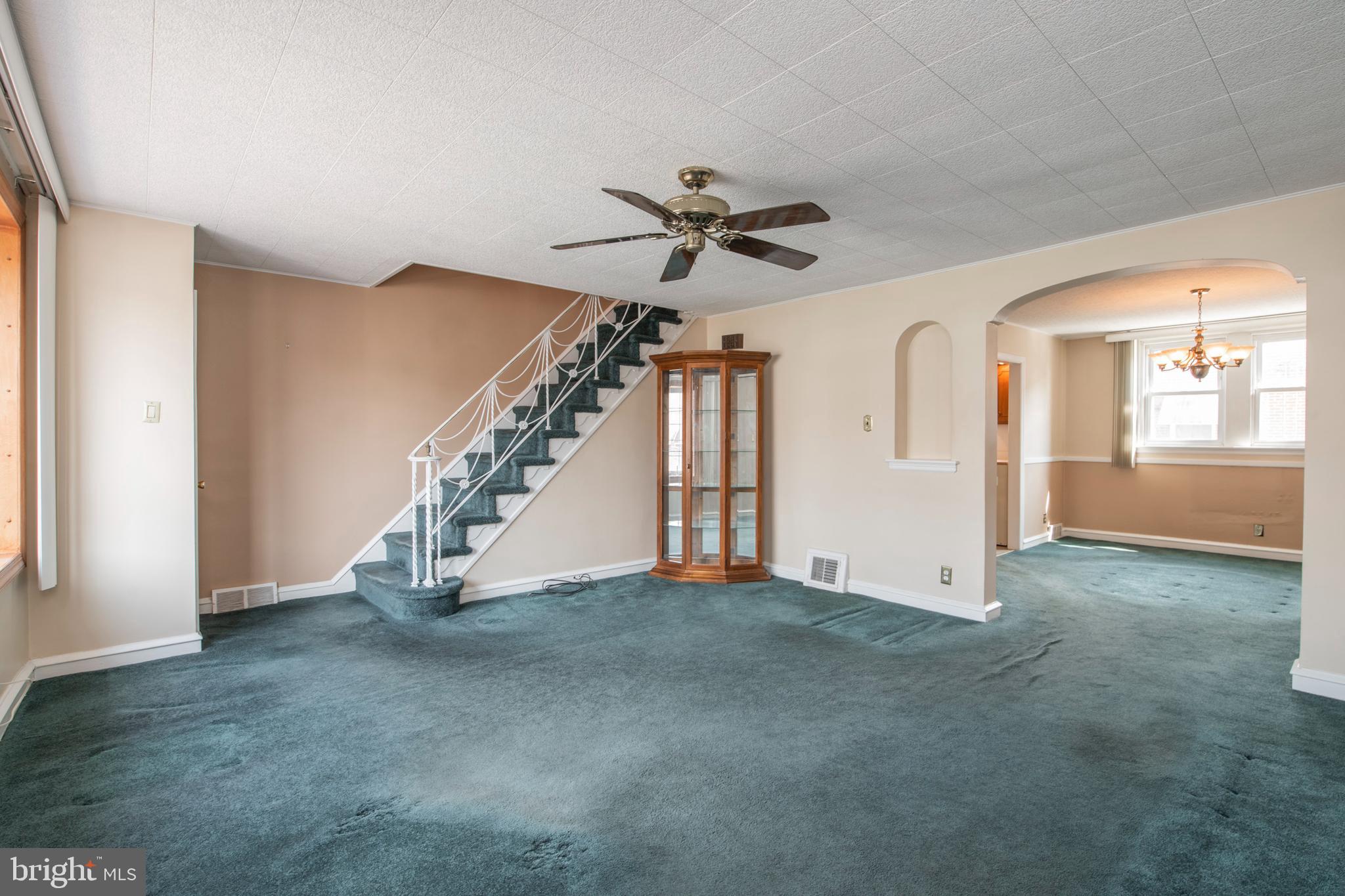 4319 Chippendale Street Philadelphia, PA 19136 - Photo 4 of 33