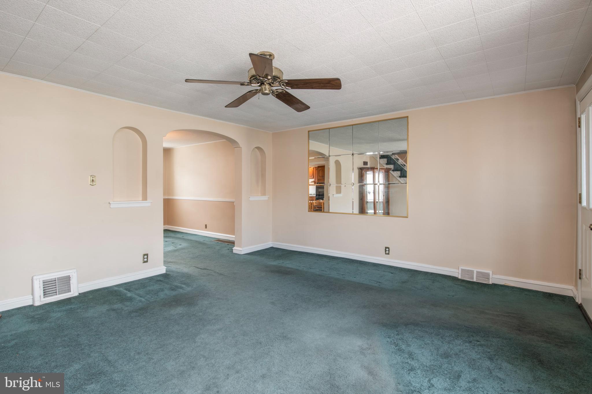 4319 Chippendale Street Philadelphia, PA 19136 - Photo 5 of 33