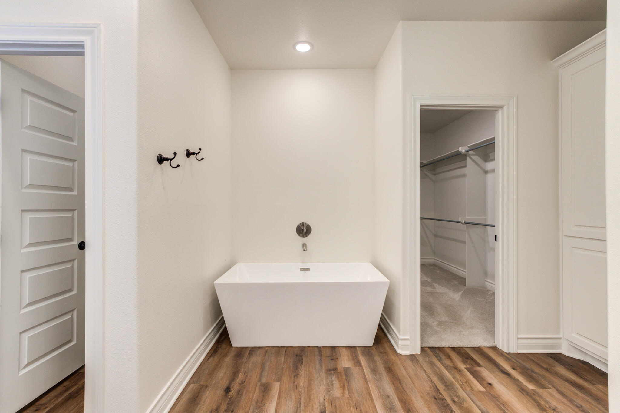 3710 144th Street Lubbock, TX 79423 - Photo 31 of 53 a bathroom with a bathtub and shower