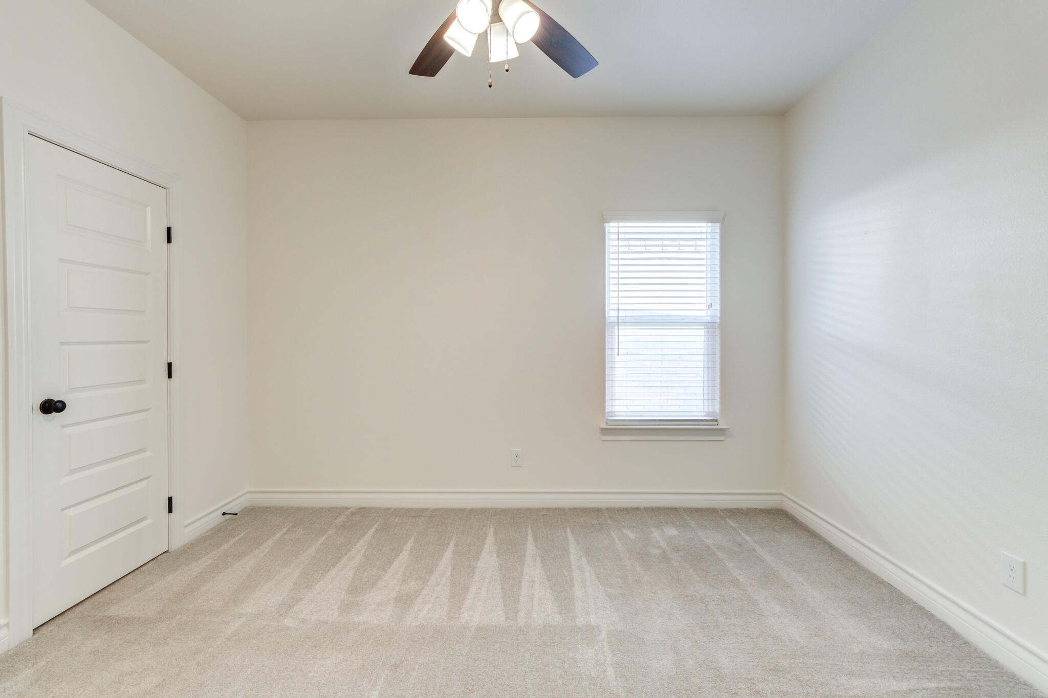 3710 144th Street Lubbock, TX 79423 - Photo 46 of 53 an empty room with a window