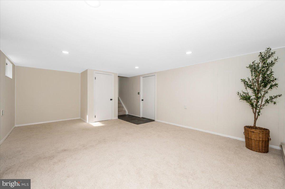 13449 Edgemont Road Smithsburg, MD 21783 - Photo 41 of 70 a view of an empty room with a window