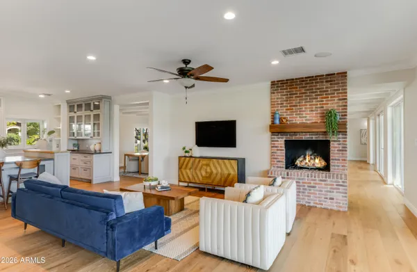 $3,995,000 | 5994 East Orange Blossom Lane, Phoenix, AZ 85018