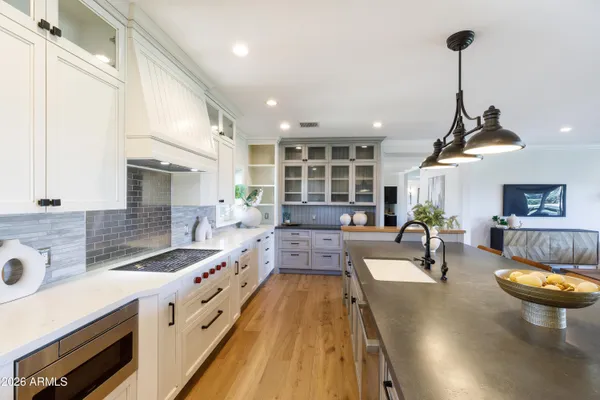 $3,995,000 | 5994 East Orange Blossom Lane, Phoenix, AZ 85018