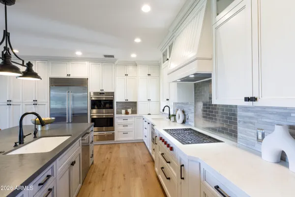 $3,995,000 | 5994 East Orange Blossom Lane, Phoenix, AZ 85018