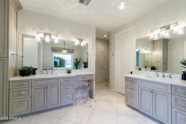 $3,995,000 | 5994 East Orange Blossom Lane, Phoenix, AZ 85018