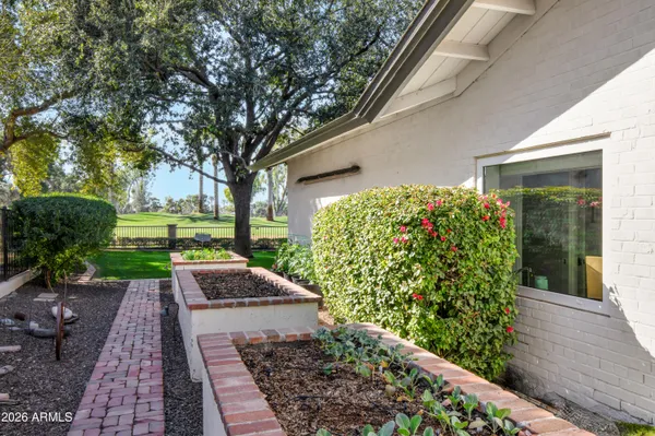 $3,995,000 | 5994 East Orange Blossom Lane, Phoenix, AZ 85018