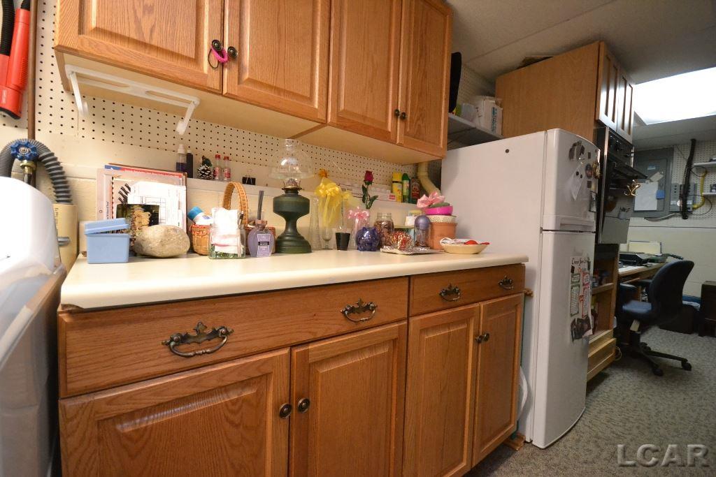 1150 Auborne Road Adrian, MI 49221 - Photo 25 of 36 50022571-24.JPG