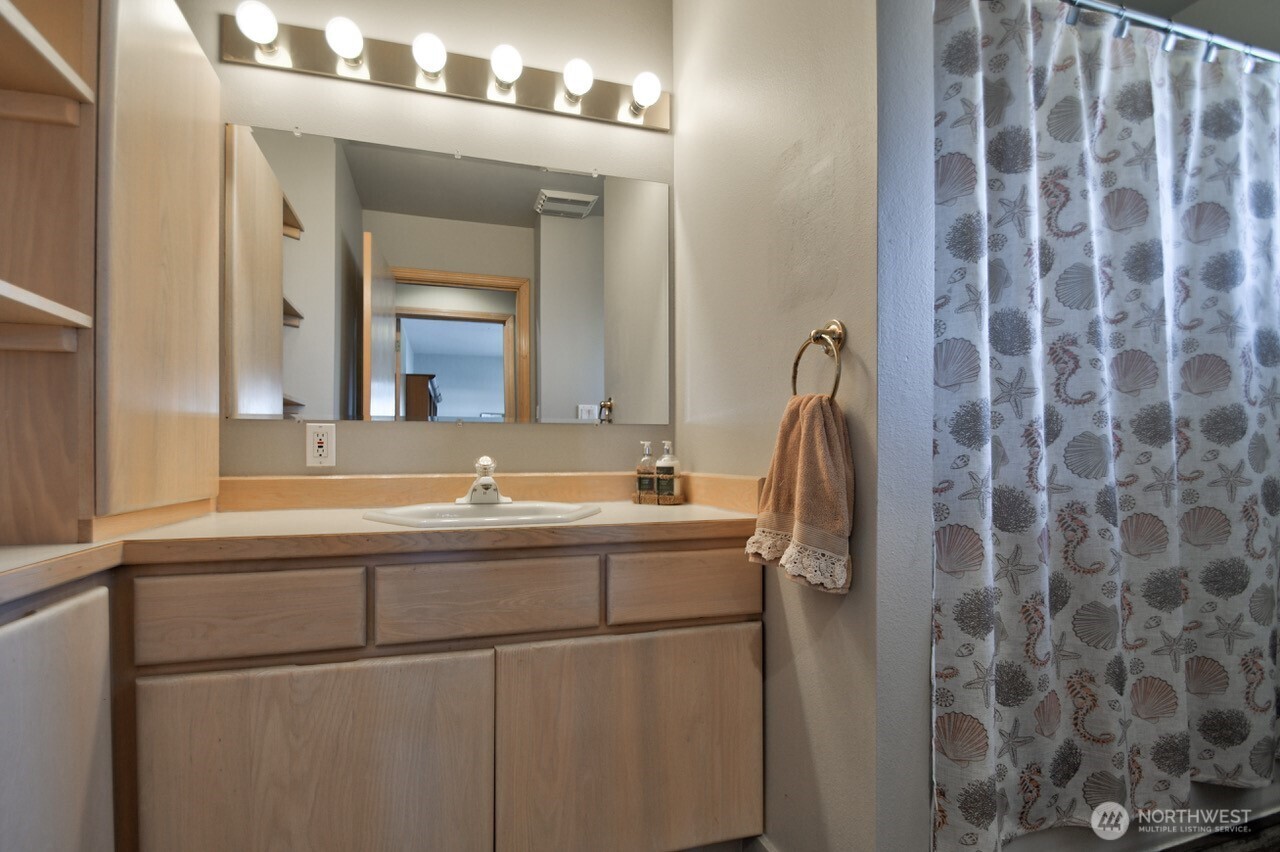 4040 Southeast Kamilche Point Road Shelton, WA 98584 - Photo 27 of 40 Gallery Image 27
