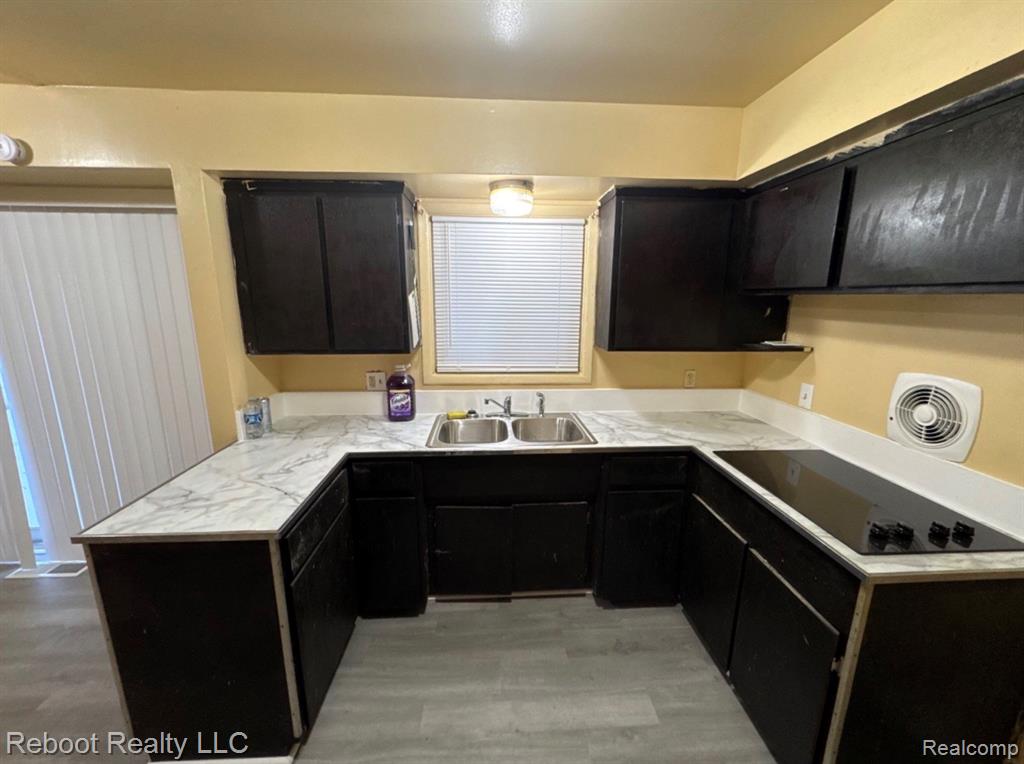 3732 Providence Street Flint, MI 48503 - Photo 3 of 9