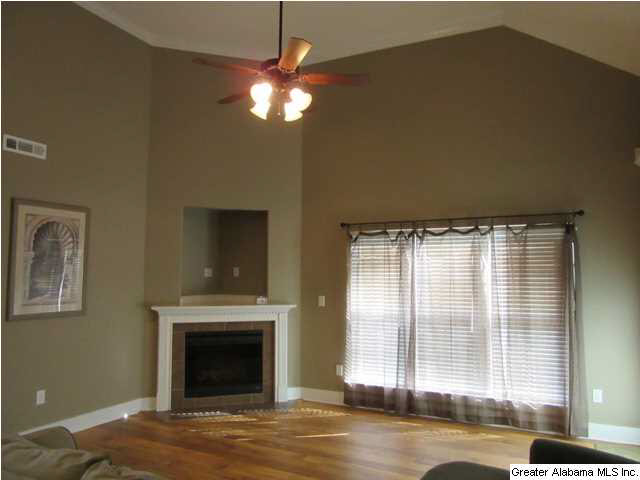 98 Spring Lake Boulevard Clanton, AL 35045 - Photo 2 of 32