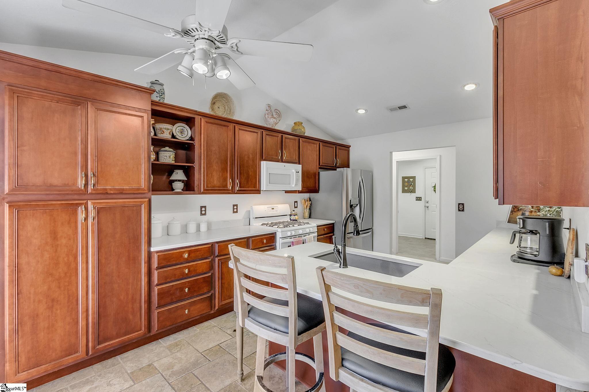 103 James Road Easley, SC 29642 - Photo 8 of 24 Gallery Image 8