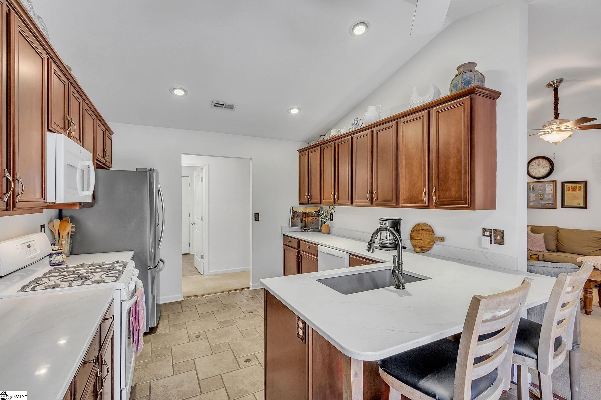 103 James Road Easley, SC 29642 - Photo 9 of 24 Gallery Image 9