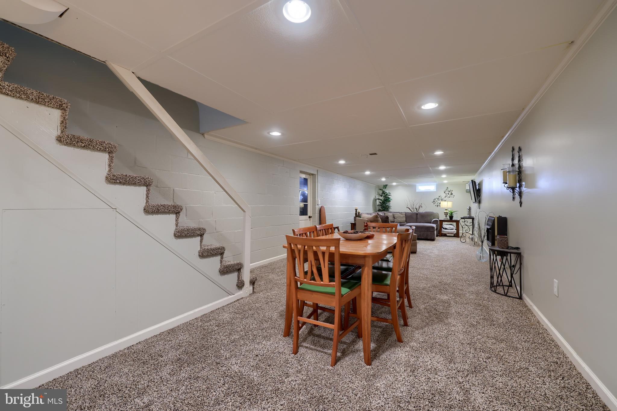 2310 Derry Road York, PA 17408 - Photo 24 of 35