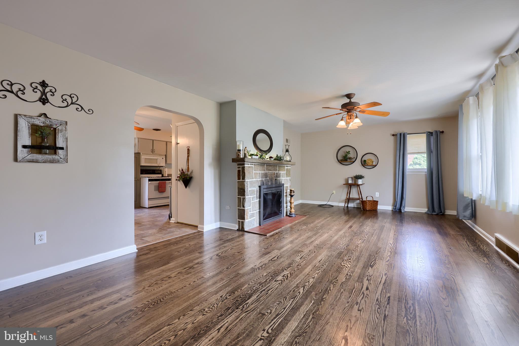 2310 Derry Road York, PA 17408 - Photo 8 of 35