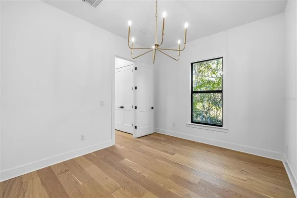 $9,500 | 3010 South Esperanza Avenue, Tampa, FL 33629