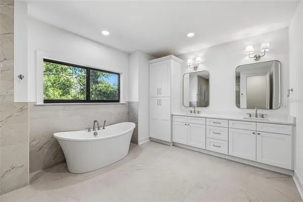 $9,500 | 3010 South Esperanza Avenue, Tampa, FL 33629