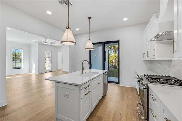 $9,500 | 3010 South Esperanza Avenue, Tampa, FL 33629