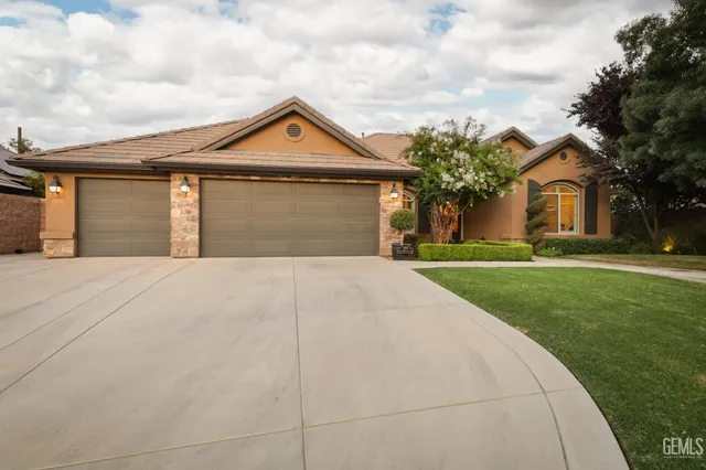 $699,000 | Undisclosed Address, Bakersfield, CA 93314