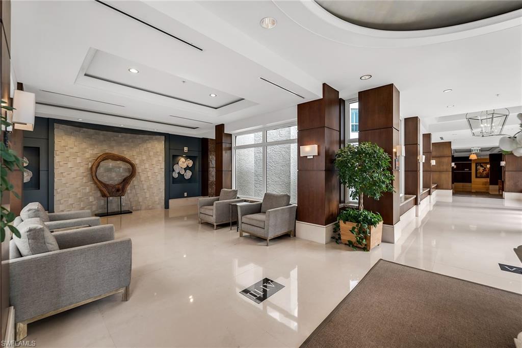 285 Grande Way, Unit 503 Naples, FL 34110 - Photo 5 of 50 Gallery Image 5