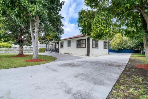$800,000 | 65 Northwest 118th Street, Miami, FL 33168