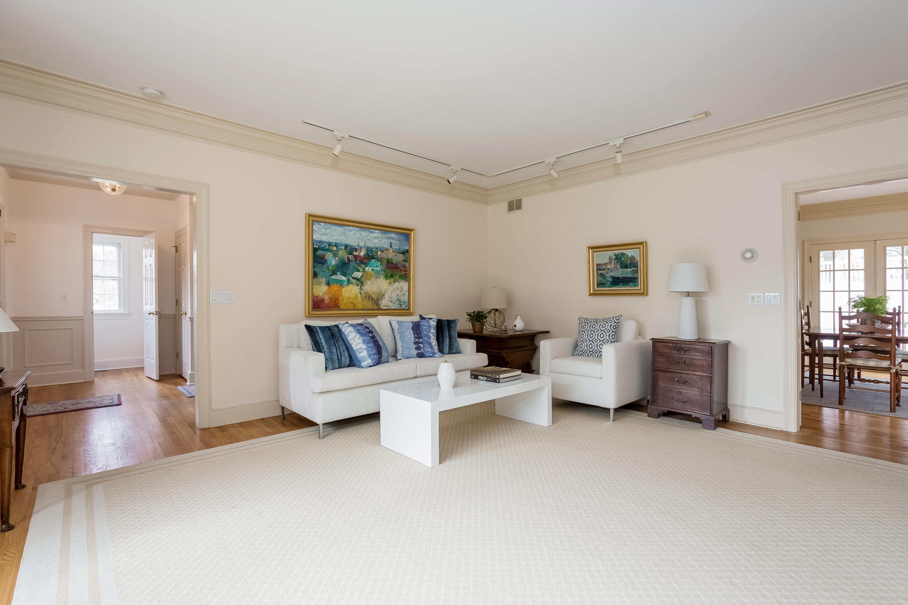 9 Colony Road Darien, CT 06820 - Photo 16 of 31 016-Family_Room-5277492-large