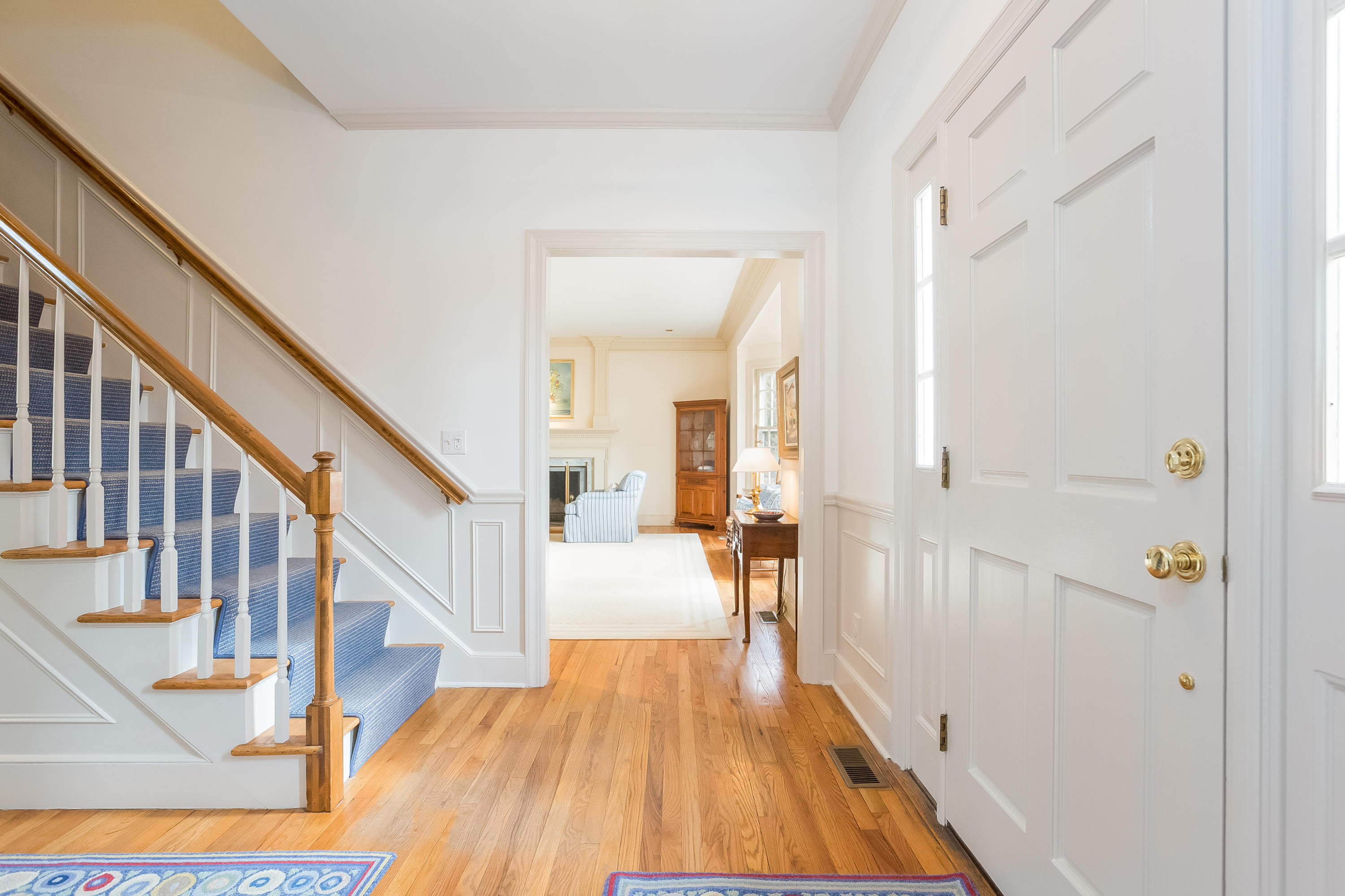 9 Colony Road Darien, CT 06820 - Photo 4 of 31 004-Foyer-5277477-large