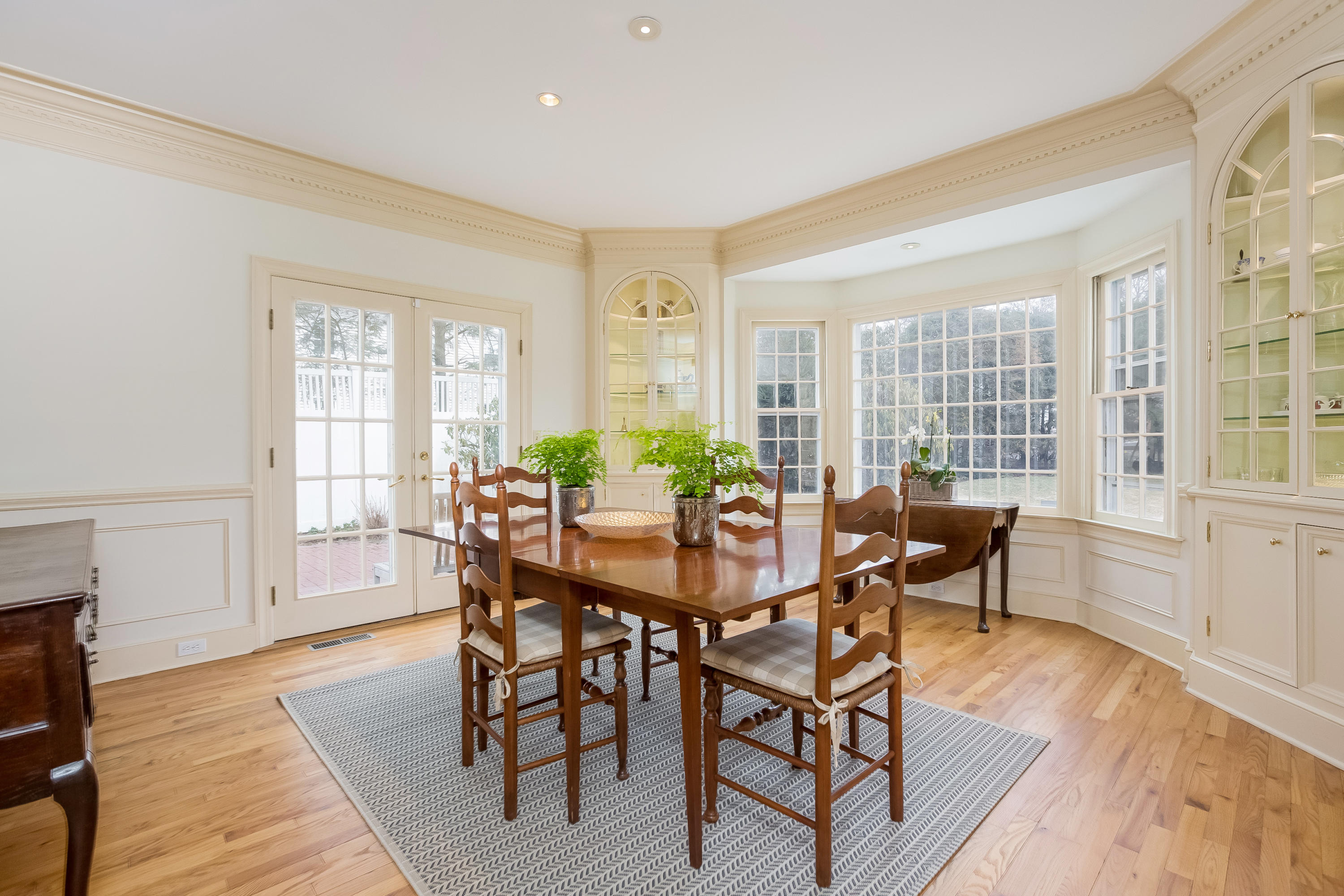 9 Colony Road Darien, CT 06820 - Photo 9 of 31 009-Dining_Room-5277482-large