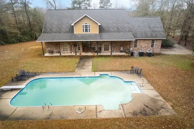 $455,000 | 1056 Turkey Ridge Road, Summit, MS 39666