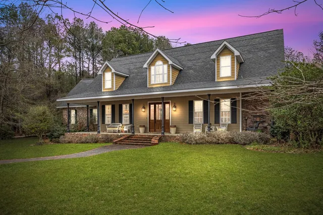 $455,000 | 1056 Turkey Ridge Road, Summit, MS 39666