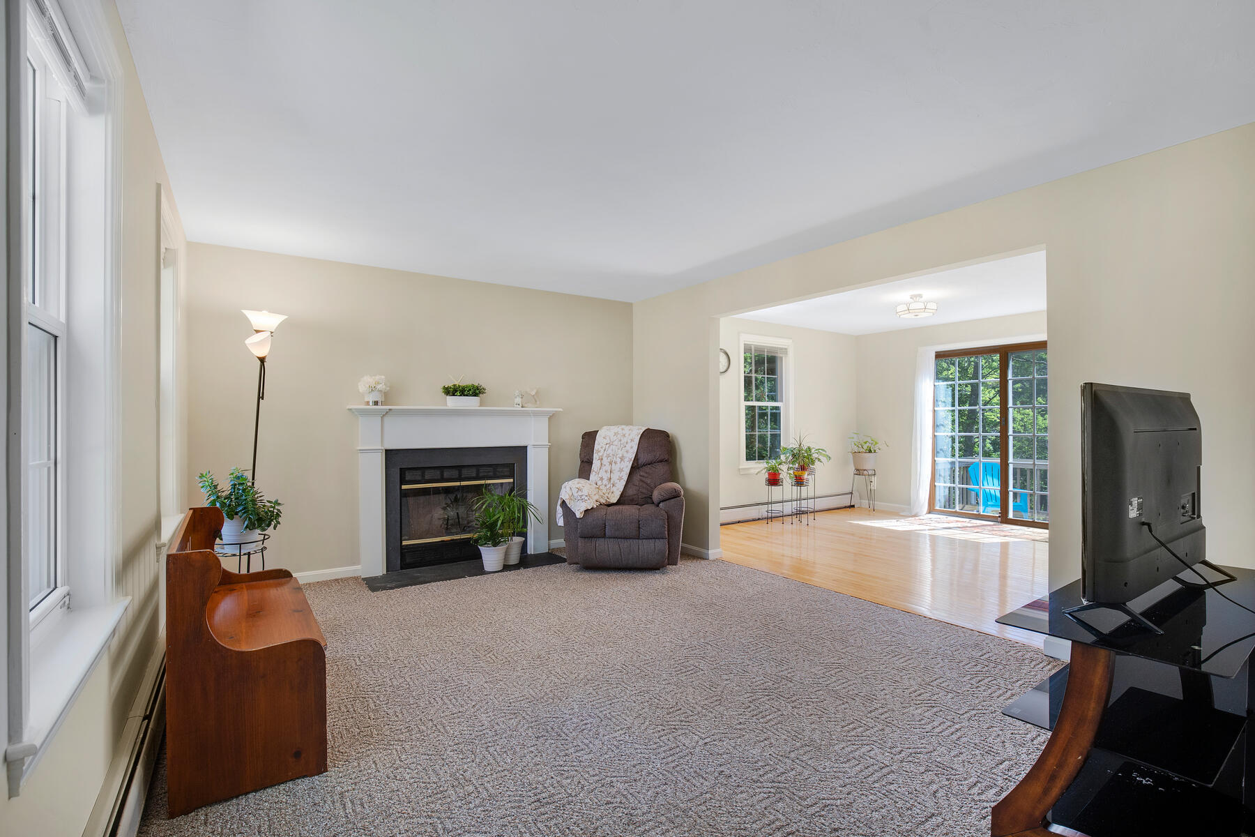 29 Carleton Drive Mashpee, MA 02649 - Photo 8 of 32 8 Living Room into dining area