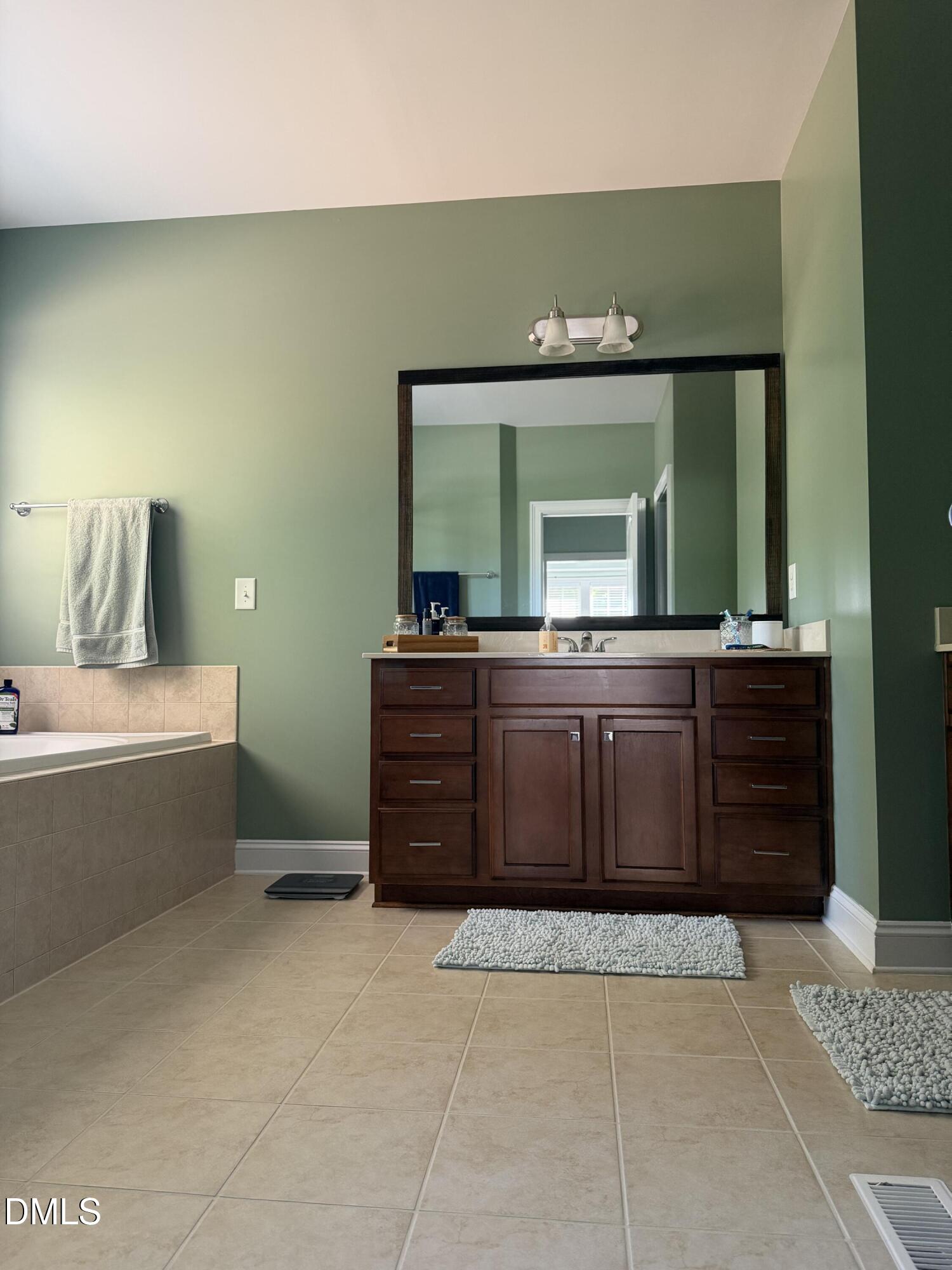 12913 Saxon Way Raleigh, NC 27613 - Photo 34 of 65