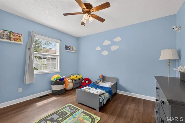 $249,900 | 104 East Hunters Ridge, Valmeyer, IL 62295