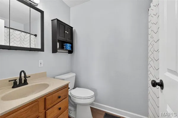 $249,900 | 104 East Hunters Ridge, Valmeyer, IL 62295