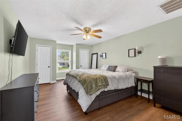 $249,900 | 104 East Hunters Ridge, Valmeyer, IL 62295