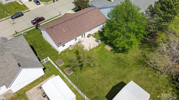 $249,900 | 104 East Hunters Ridge, Valmeyer, IL 62295