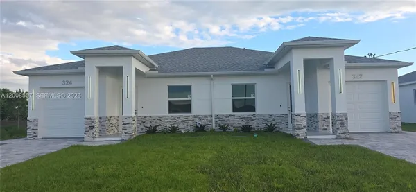 $2,000 | 322-324 Poplar Street, Unit 22, Lehigh Acres, FL 33974