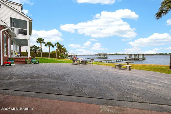 $1,400,000 | 489 Jordan Drive, Biloxi, MS 39531