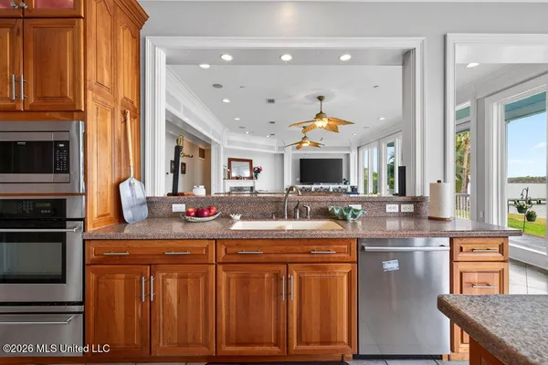 $1,400,000 | 489 Jordan Drive, Biloxi, MS 39531