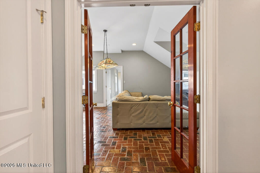 489 Jordan Drive Biloxi, MS 39531 - Photo 46 of 124 489JordanDr-61