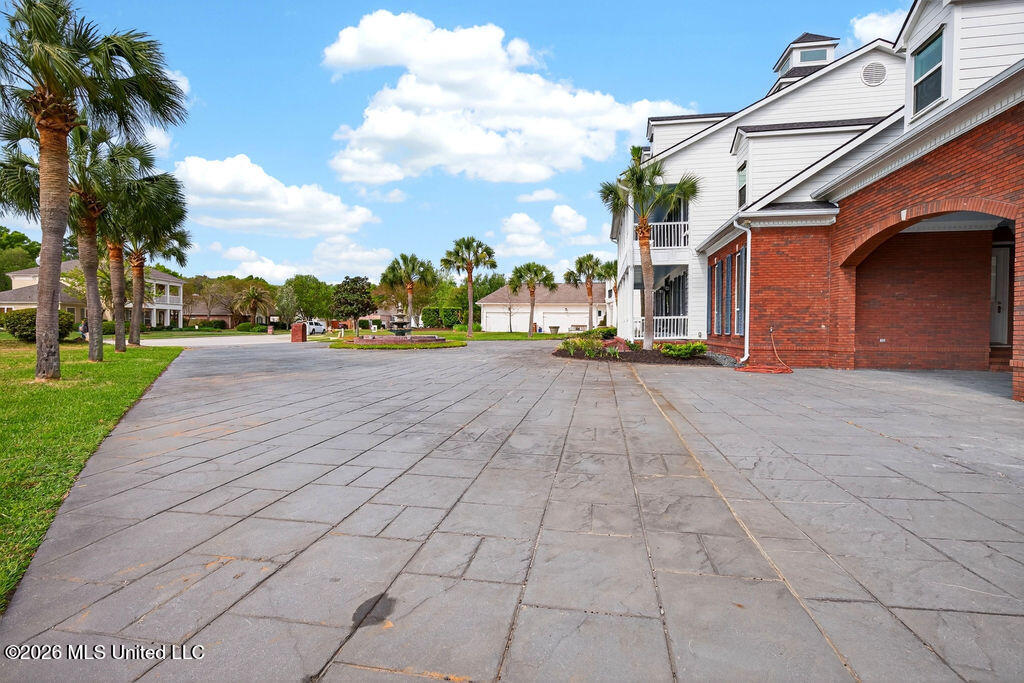 489 Jordan Drive Biloxi, MS 39531 - Photo 6 of 124 489JordanDr-6