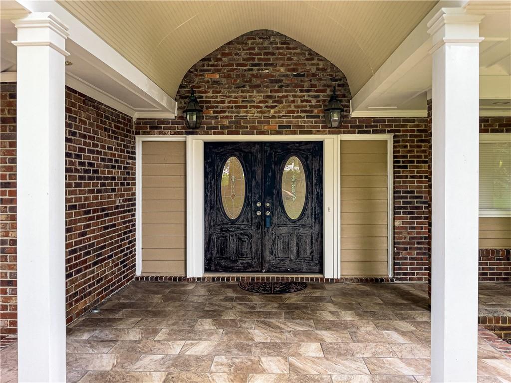 3115 Brookview Road Marietta, GA 30067 - Photo 2 of 31 a front view of a house