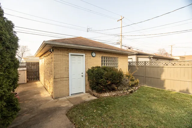 $619,000 | 3728 North Oak Park Avenue, Chicago, IL 60634