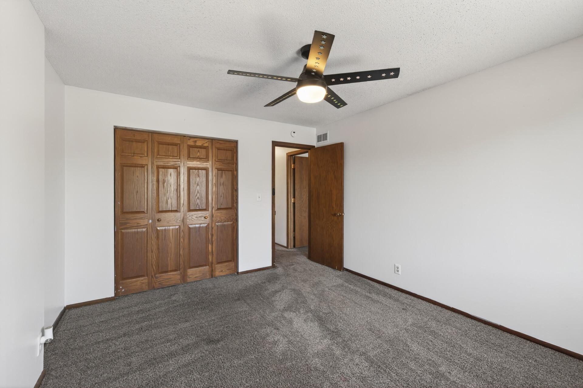 2010 Arkwright Street Maplewood, MN 55117 - Photo 21 of 28