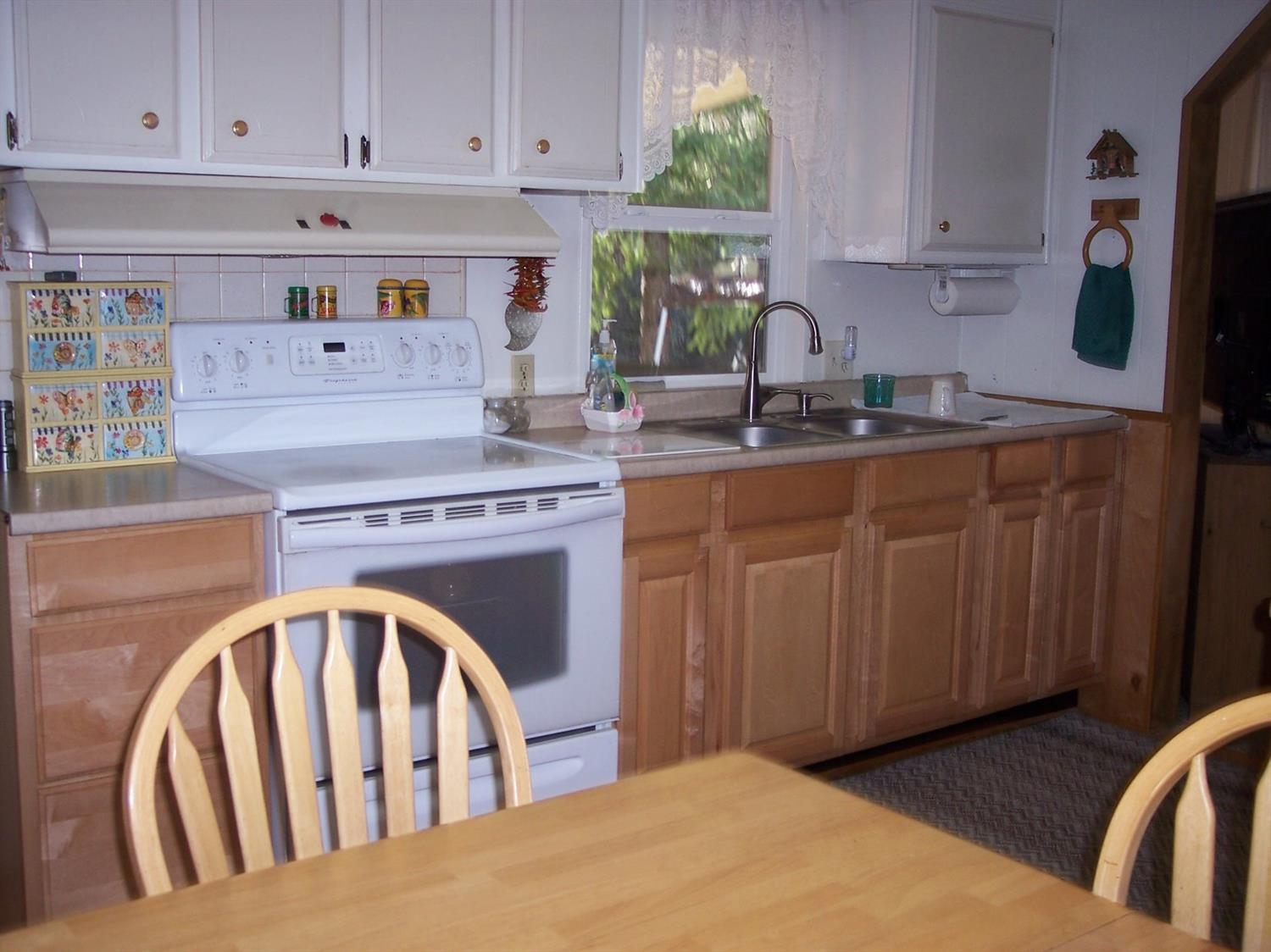 296 Elk Creek Road Trail, OR 97541 - Photo 2 of 22 Additional Photo