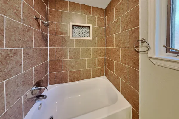 $1,800 | 14318 Ella Lee Lane, Houston, TX 77077