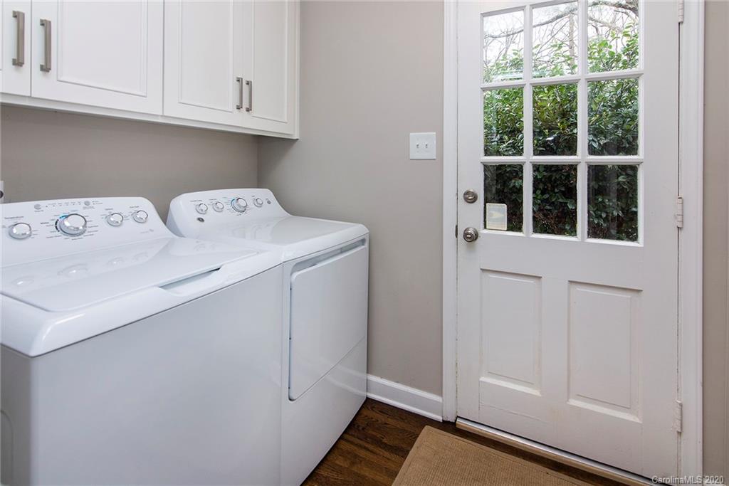 2744 Goneaway Road Charlotte, NC 28210 - Photo 11 of 21 Gallery Image 11