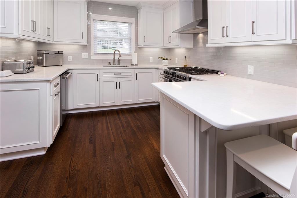 2744 Goneaway Road Charlotte, NC 28210 - Photo 8 of 21 Gallery Image 8