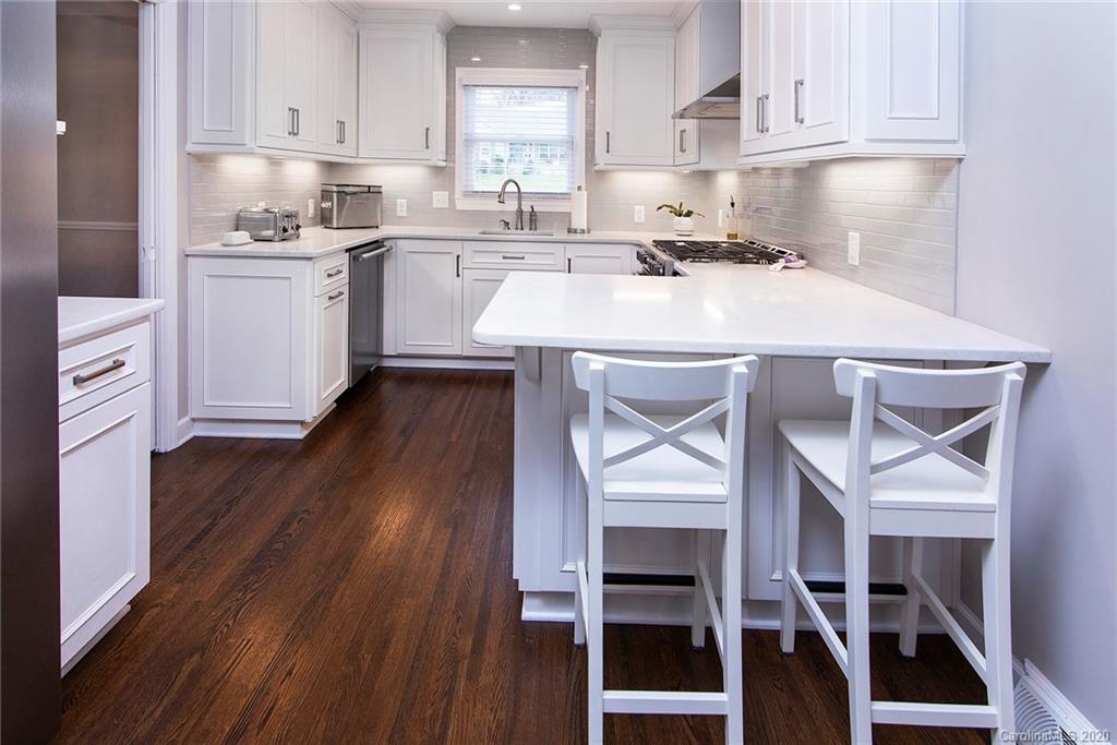 2744 Goneaway Road Charlotte, NC 28210 - Photo 10 of 21 Gallery Image 10