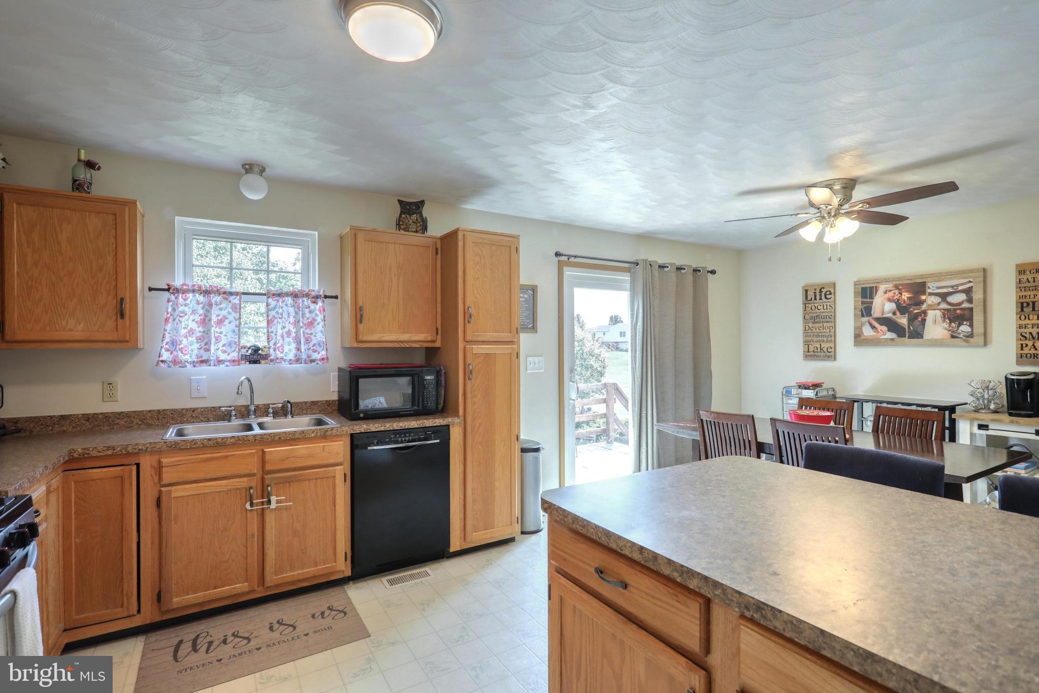1006 Friar Run Hanover, PA 17331 - Photo 21 of 36 Kitchen