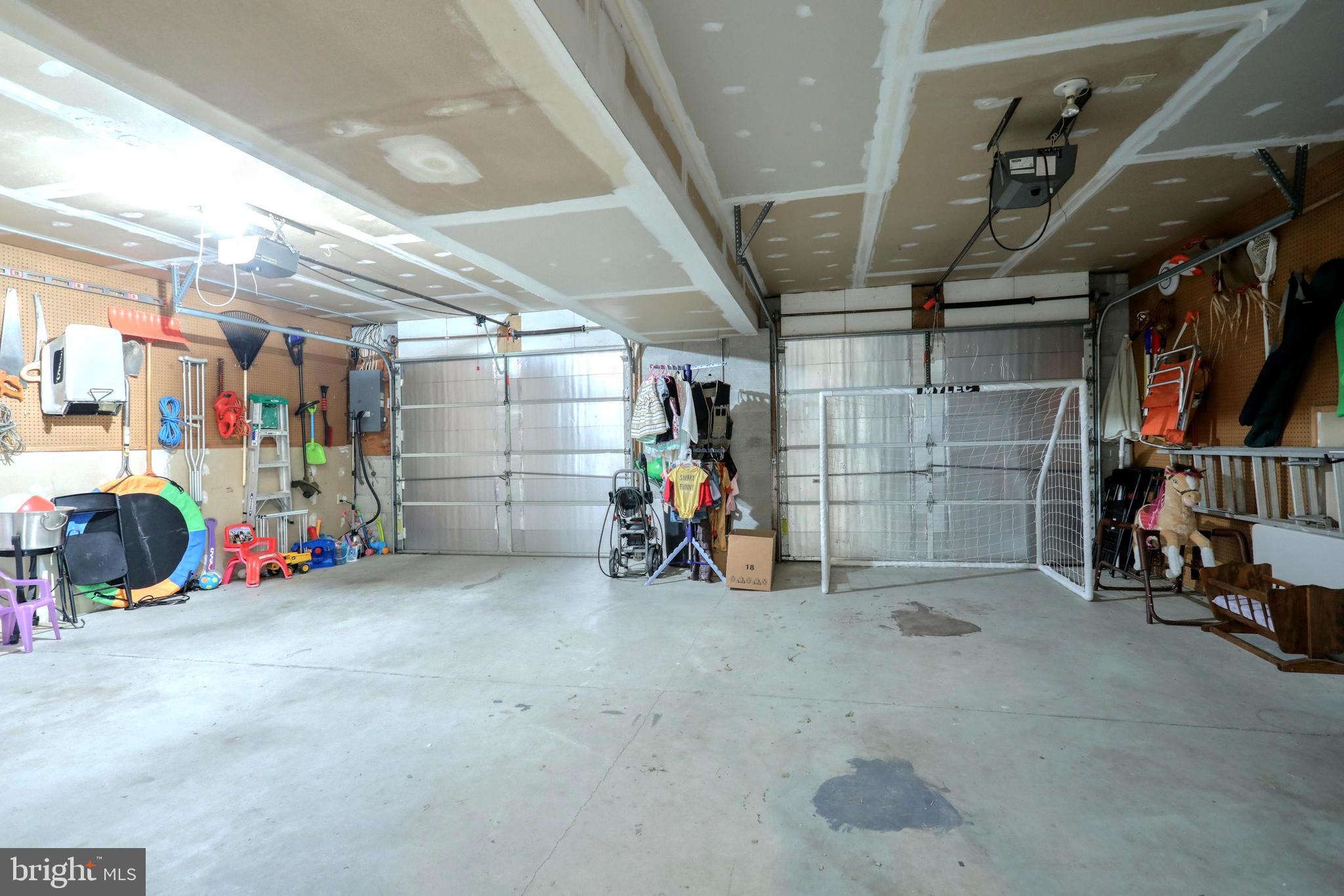 1006 Friar Run Hanover, PA 17331 - Photo 36 of 36 Large Garage